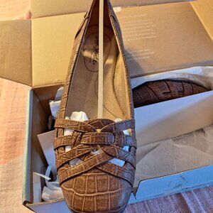 LifeStride Brown Croc loafer 8.5M